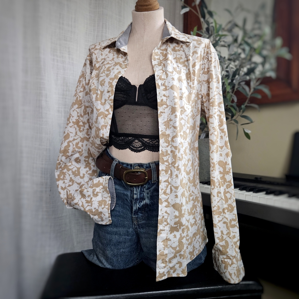 Micheal Kors | 100% Cotton | Slim Fit | Button Up | Beige White Floral | Medium